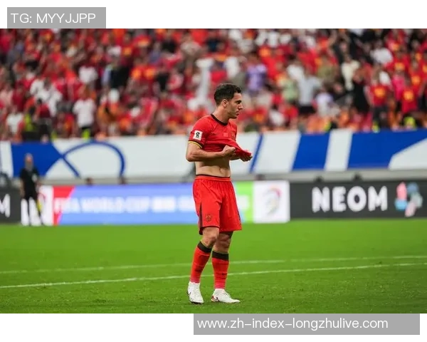 国足两名球员表现不佳伊万未用塞尔吉尼奥引发球迷不满与质疑